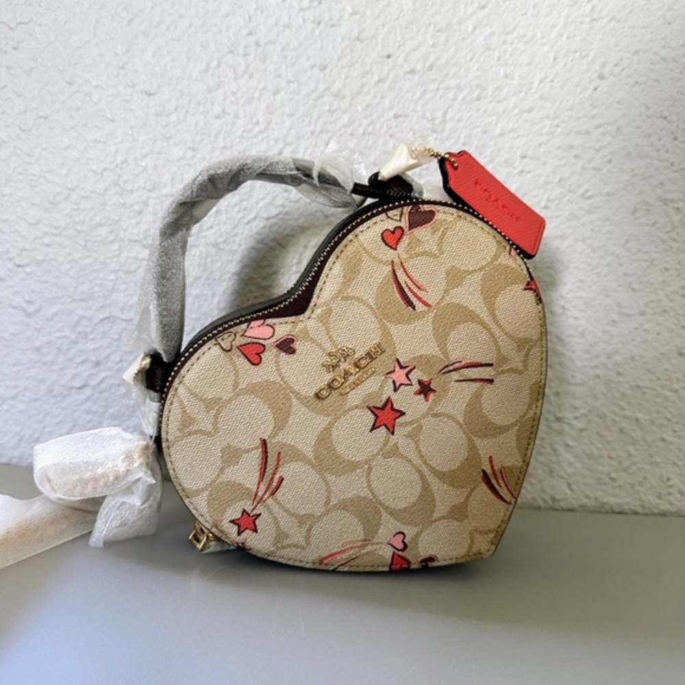 NWT COACH Heart‎ Crossbody In Signature Canvas With Heart And Star Print